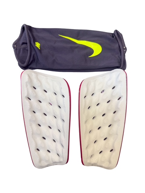 Mercurial Lite shineguards in pink